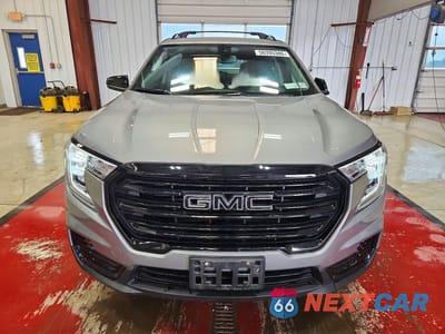 Piąte zdjęcie samochodu w środku: 2024 GMC TERRAIN SLE VIN:3GKALTEG0RL322029 - miniatura