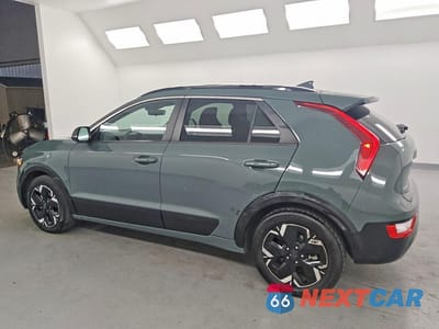 Drugie zdjęcie samochodu z przodu: 2023 KIA NIRO WIND VIN:KNDCR3L13P5036206 - miniatura