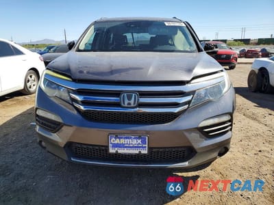 Piąte zdjęcie samochodu w środku: 2016 HONDA PILOT ELITE VIN:5FNYF6H02GB117812 - miniatura