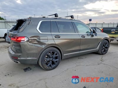 Trzecie zdjęcie samochodu z tyłu: 2020 BMW X7 XDRIVE40I VIN:5UXCW2C09L9B05317 - miniatura