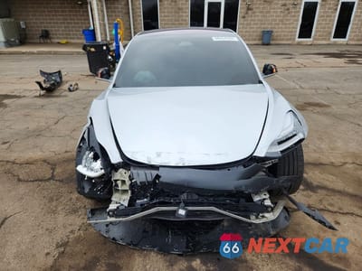 Piąte zdjęcie samochodu w środku: 2018 TESLA MODEL 3 VIN:5YJ3E1EB3JF116861 - miniatura