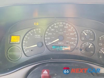 Zdjęcie 9 z 12 samochodu: 2001 CHEV SILVERADO 1500 VIN:1GCEC14T51E243119 - miniatura