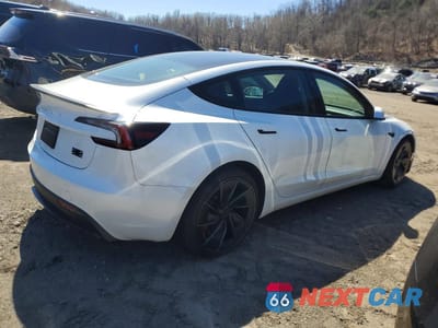 Trzecie zdjęcie samochodu z tyłu: 2025 TESLA MODEL 3 PERFORMANCE VIN:5YJ3E1ET9SF037964 - miniatura