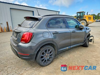 Trzecie zdjęcie samochodu z tyłu: 2018 FIAT 500X TREKKING VIN:ZFBCFXCB6JP667488 - miniatura