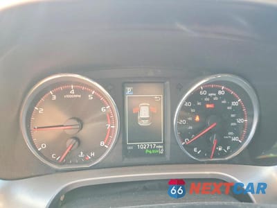 Zdjęcie 9 z 12 samochodu: 2016 TOYOTA RAV4 SE VIN:JTMNFREV5GD085675 - miniatura