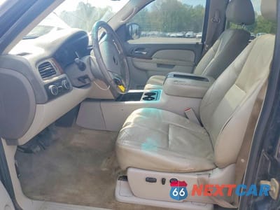 Zdjęcie 7 z 11 samochodu: 2010 GMC SIERRA K1500 SLT VIN:3GTRKWE3XAG179992 - miniatura