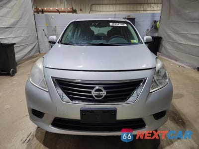 Piąte zdjęcie samochodu w środku: 2012 NISSAN VERSA 1.6 S VIN:3N1CN7AP2CL860737 - miniatura