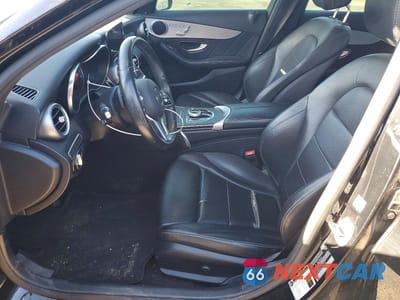 Zdjęcie 7 z 12 samochodu: 2019 MERCEDES-BENZ C 300 4MATIC VIN:55SWF8EB4KU307420 - miniatura