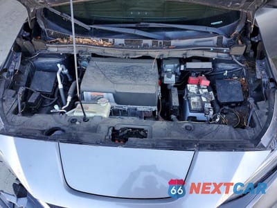 Zdjęcie 11 z 12 samochodu: 2018 NISSAN LEAF S VIN:1N4AZ1CP1JC303853 - miniatura