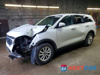 2019 KIA SORENTO LX 5XYPGDA34KG566671 - główne zdjęcie licytacji z USA - miniatura