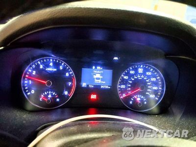 Zdjęcie 9 z 12 samochodu: 2019 KIA FORTE S VIN:3KPF34ADXKE016436 - miniatura