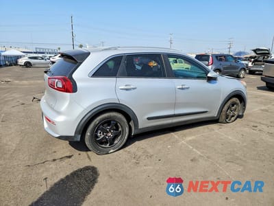 Trzecie zdjęcie samochodu z tyłu: 2018 KIA NIRO LX VIN:KNDCB3LC0J5155828 - miniatura