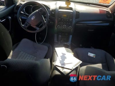 Zdjęcie 8 z 12 samochodu: 2012 KIA SORENTO LX VIN:5XYKT3A16CG192001 - miniatura