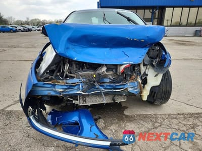 Piąte zdjęcie samochodu w środku: 2011 FORD FIESTA SE VIN:3FADP4BJ6BM108686 - miniatura