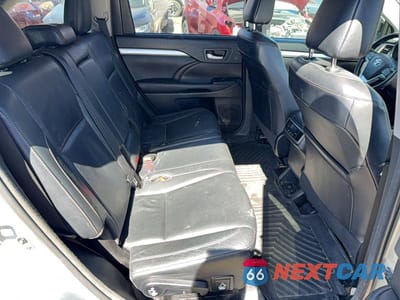 Zdjęcie 6 z 10 samochodu: 2018 TOYOTA HIGHLANDER HYBRID XLE VIN:5TDJGRFH6JS050207 - miniatura