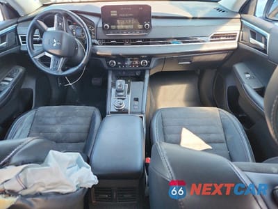 Zdjęcie 8 z 13 samochodu: 2022 MITSUBISHI OUTLANDER SE VIN:JA4J3UA85NZ040062 - miniatura