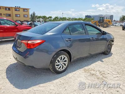 Trzecie zdjęcie samochodu z tyłu: 2018 TOYOTA COROLLA LE VIN:5YFBURHE5JP794843 - miniatura