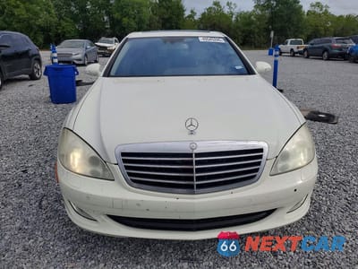 Piąte zdjęcie samochodu w środku: 2008 MERCEDES-BENZ S 550 VIN:WDDNG71X88A222402 - miniatura