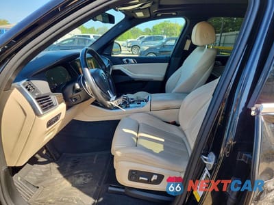 Zdjęcie 7 z 13 samochodu: 2020 BMW X5 SDRIVE 40I VIN:5UXCR4C01LLW64539 - miniatura