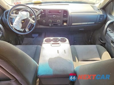Zdjęcie 8 z 12 samochodu: 2013 CHEVROLET SILVERADO K1500 LT VIN:1GCRKSE7XDZ148869 - miniatura