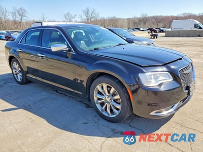 Czwarte zdjęcie samochodu z boku: 2016 CHRYSLER 300C VIN:2C3CCAKG4GH296624 - miniatura