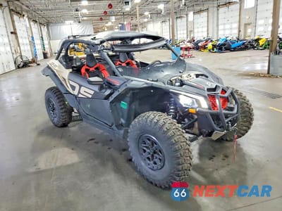 2021 CAN-AM MAVERICK X3 UTILITY VEHICLE 3JBVDAV44MK000239 - główne zdjęcie licytacji z USA - miniatura