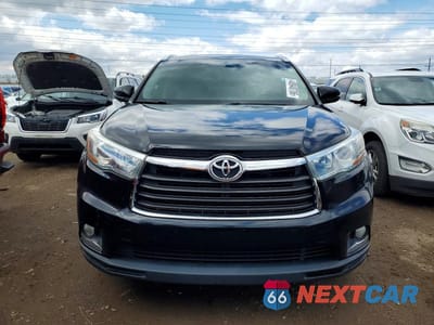 Piąte zdjęcie samochodu w środku: 2014 TOYOTA HIGHLANDER LIMITED VIN:5TDDKRFH3ES045810 - miniatura