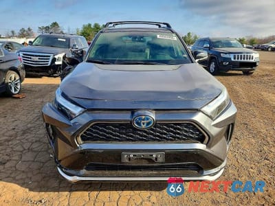 Piąte zdjęcie samochodu w środku: 2023 TOYOTA RAV4 PRIME XSE VIN:JTMEB3FV1PD140209 - miniatura