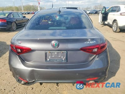 Zdjęcie 6 z 12 samochodu: 2017 ALFA ROMEO GIULIA Q4 VIN:ZARFAEDN9H7555662 - miniatura