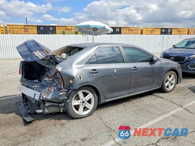 Trzecie zdjęcie samochodu z tyłu: 2012 TOYOTA CAMRY HYBRID LE VIN:4T1BD1FK8CU026866 - miniatura