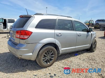Trzecie zdjęcie samochodu z tyłu: 2020 DODGE JOURNEY SE VIN:3C4PDCAB2LT267281 - miniatura