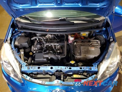 Zdjęcie 12 z 13 samochodu: 2015 TOYOTA PRIUS C ONE VIN:JTDKDTB31F1586605 - miniatura