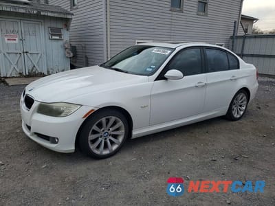 2011 BMW 328 I WBAPH7G52BNN04585 - główne zdjęcie licytacji z USA - miniatura