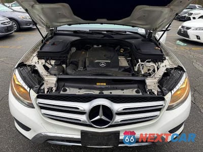 Zdjęcie 7 z 10 samochodu: 2019 MERCEDES-BENZ GLC 300 4MATIC VIN:WDC0G4KB4KV136679 - miniatura