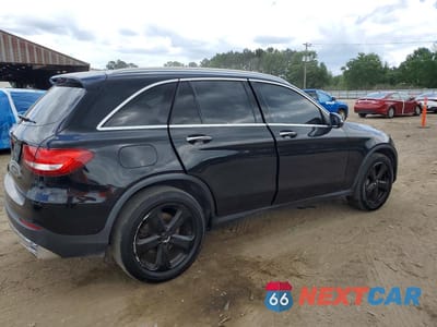 Trzecie zdjęcie samochodu z tyłu: 2016 MERCEDES-BENZ GLC 300 VIN:WDC0G4JB0GF060395 - miniatura