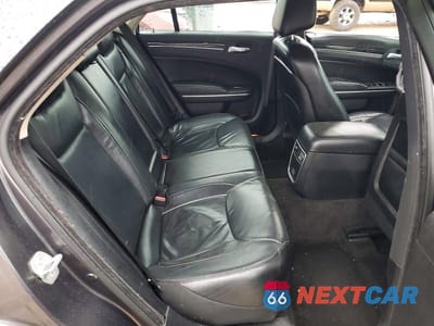 Zdjęcie 10 z 12 samochodu: 2016 CHRYSLER 300 LIMITED VIN:2C3CCAAG6GH147911 - miniatura