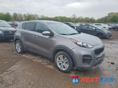 Czwarte zdjęcie samochodu z boku: 2018 KIA SPORTAGE LX VIN:KNDPM3AC6J7452816 - miniatura