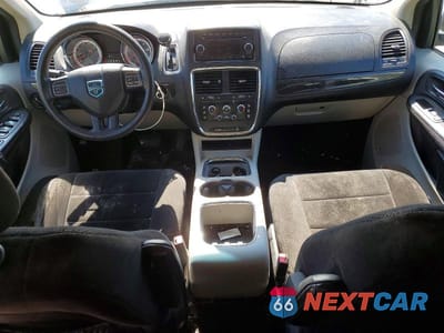 Zdjęcie 8 z 13 samochodu: 2013 DODGE GRAND CARAVAN SXT VIN:2C4RDGCG8DR545940 - miniatura