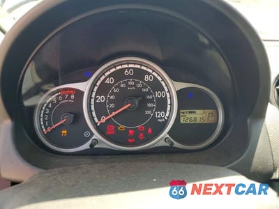 Zdjęcie 9 z 12 samochodu: 2014 MAZDA MAZDA2 SPORT VIN:JM1DE1KZ3E0183258 - miniatura