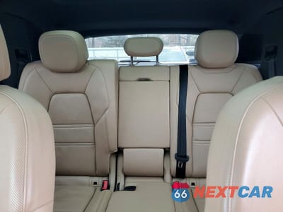 Zdjęcie 10 z 13 samochodu: 2020 PORSCHE CAYENNE VIN:WP1AA2AY1LDA04426 - miniatura