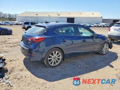 Trzecie zdjęcie samochodu z tyłu: 2017 MAZDA 3 GRAND TOURING VIN:JM1BN1M39H1134323 - miniatura