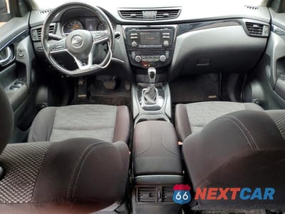 Zdjęcie 8 z 13 samochodu: 2018 NISSAN QASHQAI S VIN:JN1BJ1CP2JW158040 - miniatura