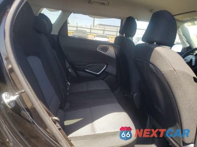 Zdjęcie 10 z 12 samochodu: 2025 KIA SOUL LX VIN:KNDJ23AU0S7932310 - miniatura