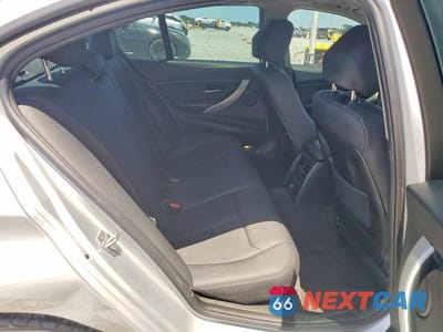 Zdjęcie 10 z 12 samochodu: 2018 BMW 320 I VIN:WBA8E1G5XJNU89634 - miniatura