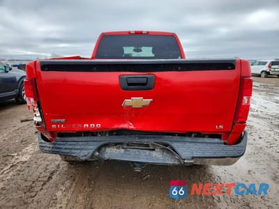 Zdjęcie 6 z 11 samochodu: 2010 CHEVROLET SILVERADO K1500 LS VIN:1GCSKREAXAZ160473 - miniatura