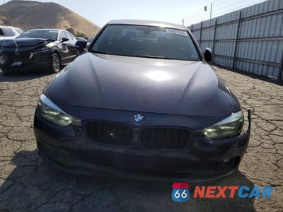Piąte zdjęcie samochodu w środku: 2016 BMW 320 I VIN:WBA8E1G58GNU10910 - miniatura