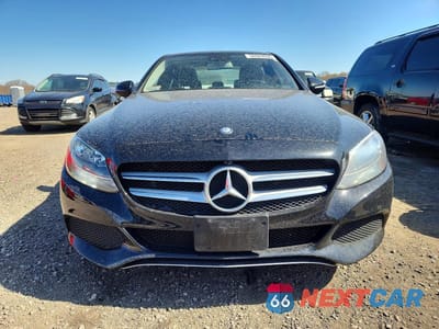 Piąte zdjęcie samochodu w środku: 2016 MERCEDES-BENZ C 300 4MATIC VIN:55SWF4KB3GU123753 - miniatura