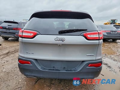 Zdjęcie 6 z 13 samochodu: 2016 JEEP CHEROKEE LATITUDE VIN:1C4PJMCS1GW198658 - miniatura