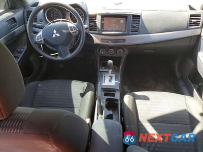 Zdjęcie 8 z 13 samochodu: 2013 MITSUBISHI LANCER ES VIN:JA32U2FU3DU021523 - miniatura