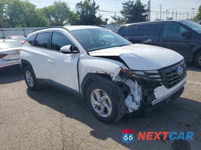 Czwarte zdjęcie samochodu z boku: 2023 HYUNDAI TUCSON SEL VIN:5NMJBCAE3PH268996 - miniatura